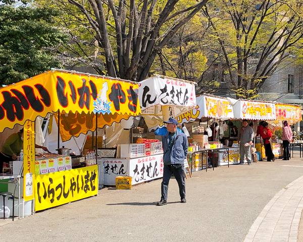 Scene of street food vendors lined up in Japan